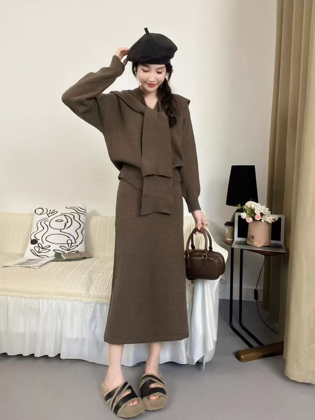Ensemble en tricot pour femmes avec col tendance et silhouette élégante Chic & Stil