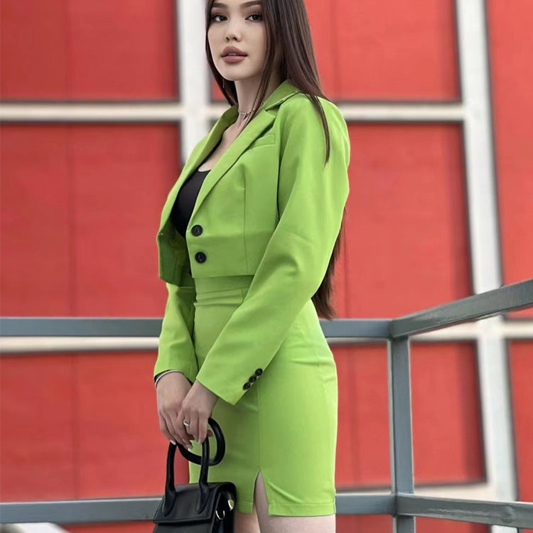 Women's elegant short-cut blazer with matching skirt Lune London