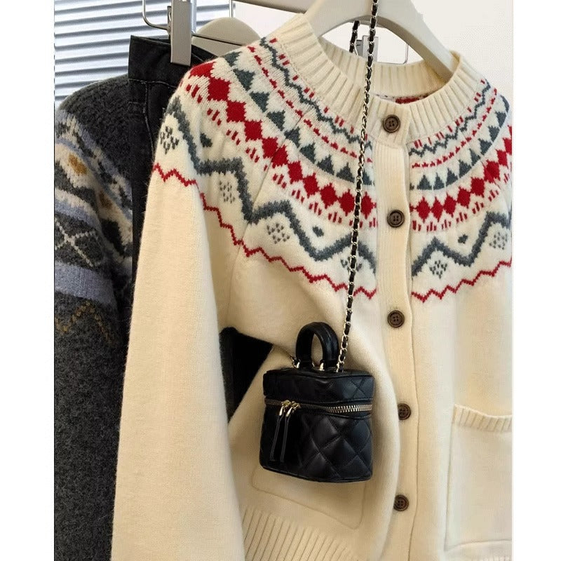 Cardigan pour femmes avec motif traditionnel Chic & Stil