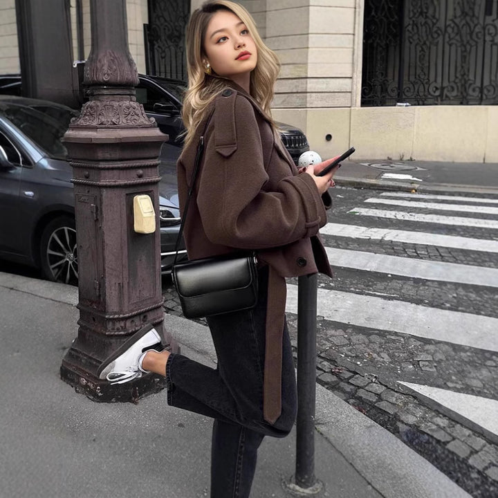 Fashionable oversized wool jacket for women with double-breasted buttons Lune London