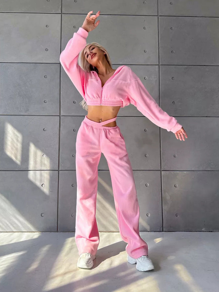 Elegant and sporty fleece hoodie set for women Lune London