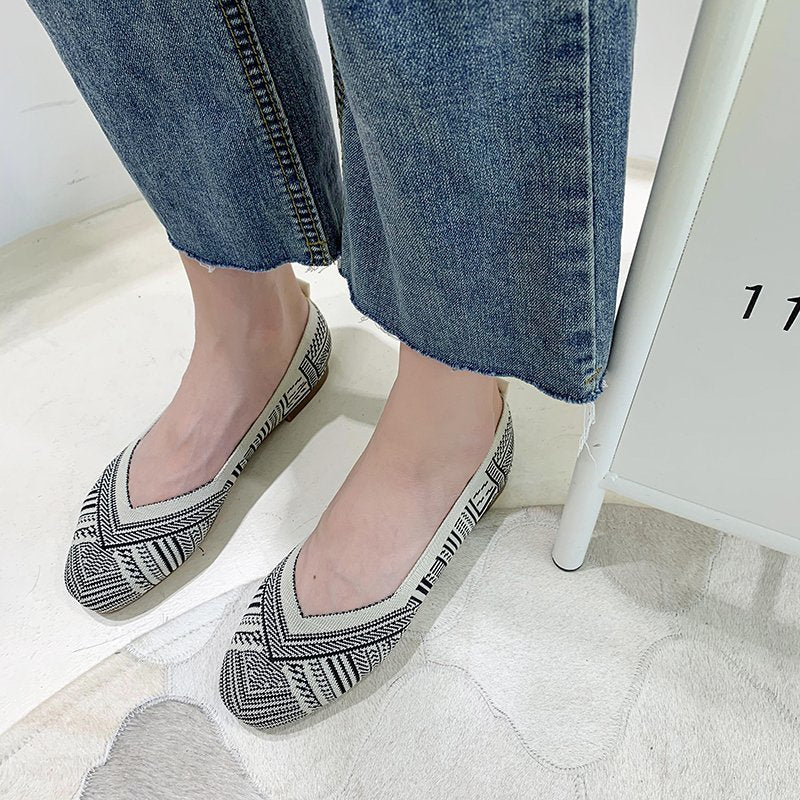 Comfortable textile ballet flats for women with an airy cut and an ergonomic insole Lune London