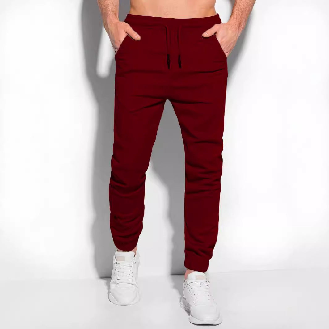 Sporty jogging pants for men with practical side pockets Lune London