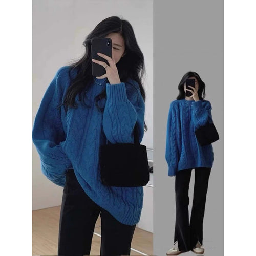 Thick knit sweater for women in a casual oversized style with cable knit pattern Lune London