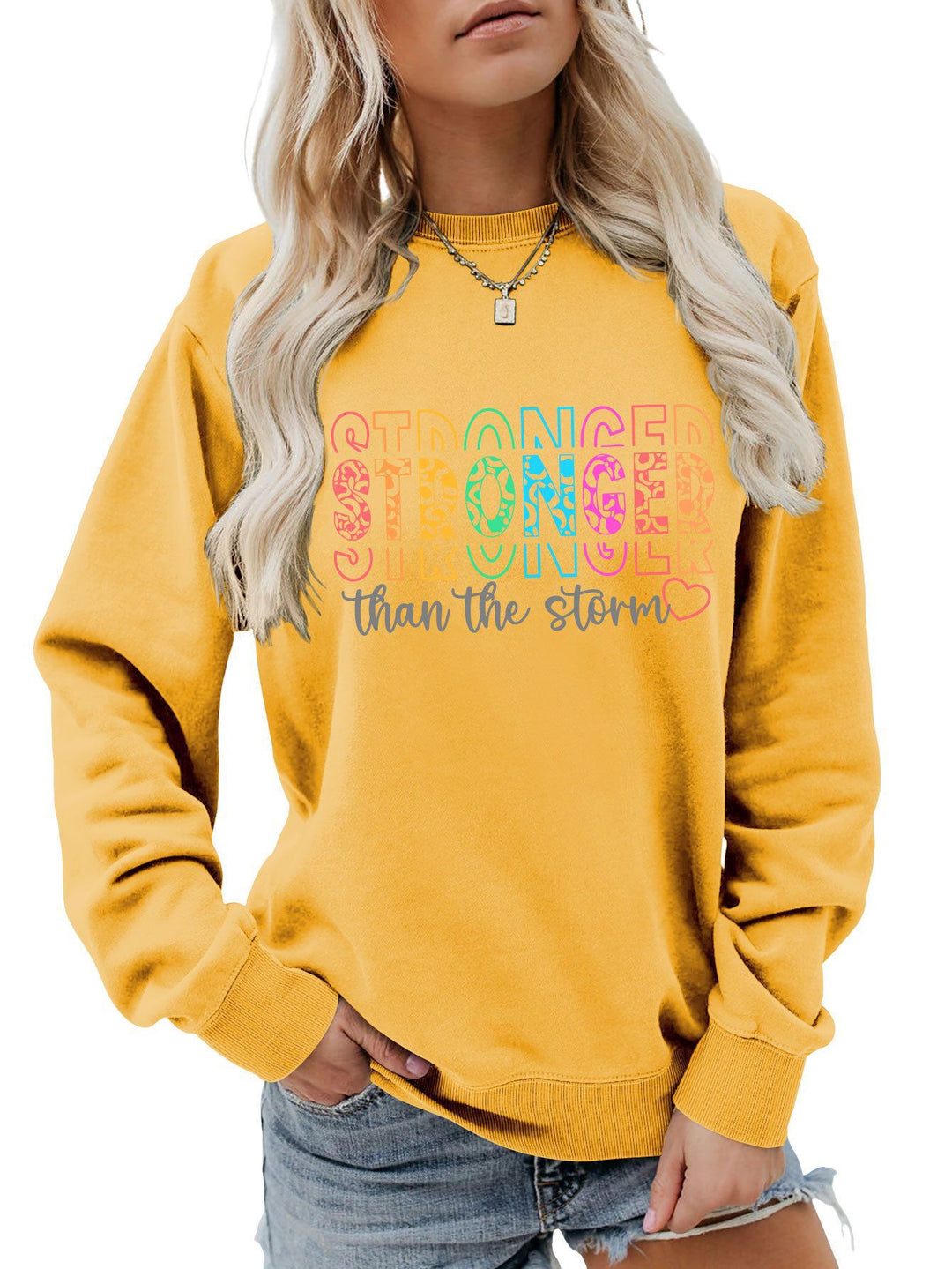 Sweat-shirt pour femmes avec lettrage motivant et coupe décontractée Chic & Stil