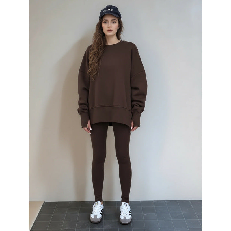 Ensemble de sport confortable pour femmes avec sweat-shirt ample et leggings ajustés Chic & Stil