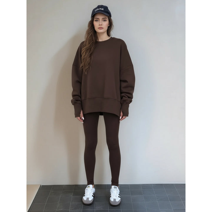 Ensemble de sport confortable pour femmes avec sweat-shirt ample et leggings ajustés Chic & Stil