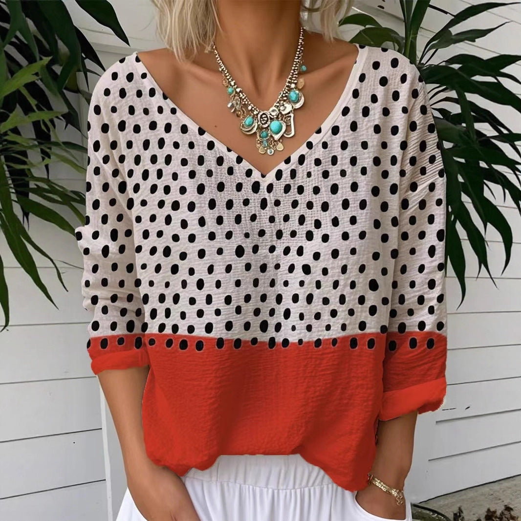 Top for women with polka dot print and chic and stylish color