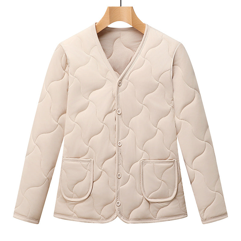 Ladies down jacket with practical pockets and button closure Lune London