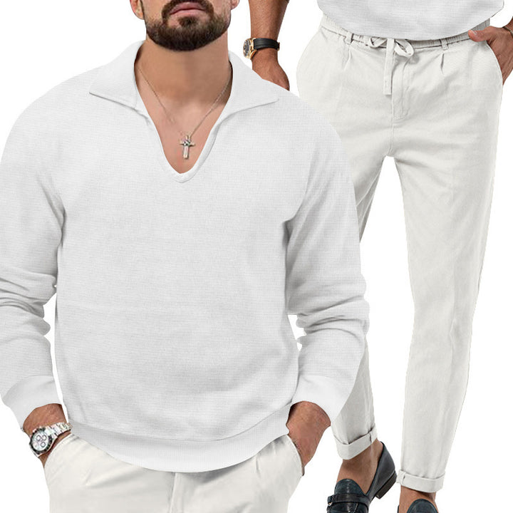 Comfortable pullover for men with V-neck and elegant pants combination Lune London