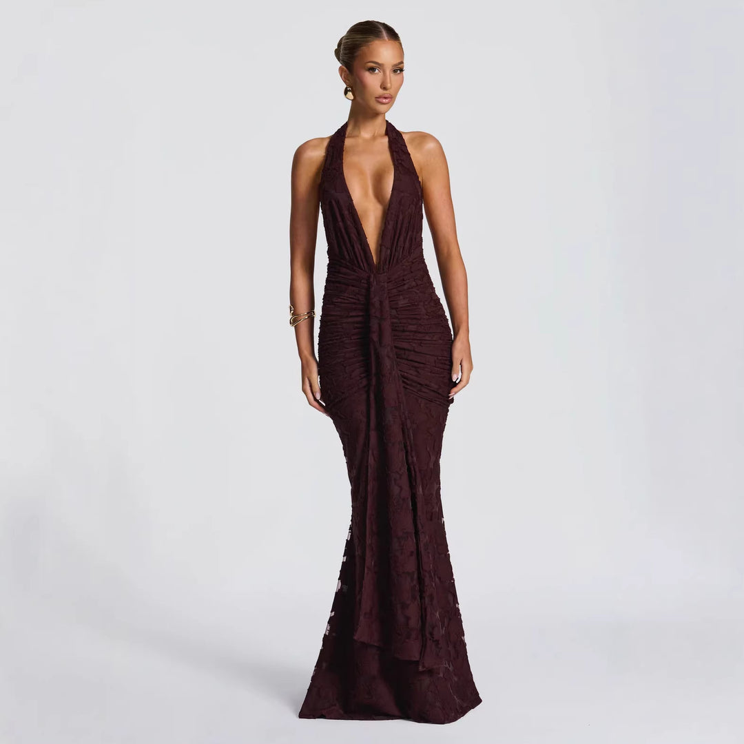 Glamorous evening dress for women with deep V-neck and ruched texture Chic & Stil