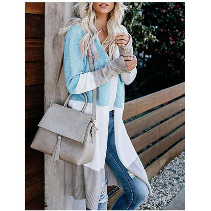 Cardigan en tricot à la mode pour femmes avec des rayures en blocs de couleur Chic & Stil