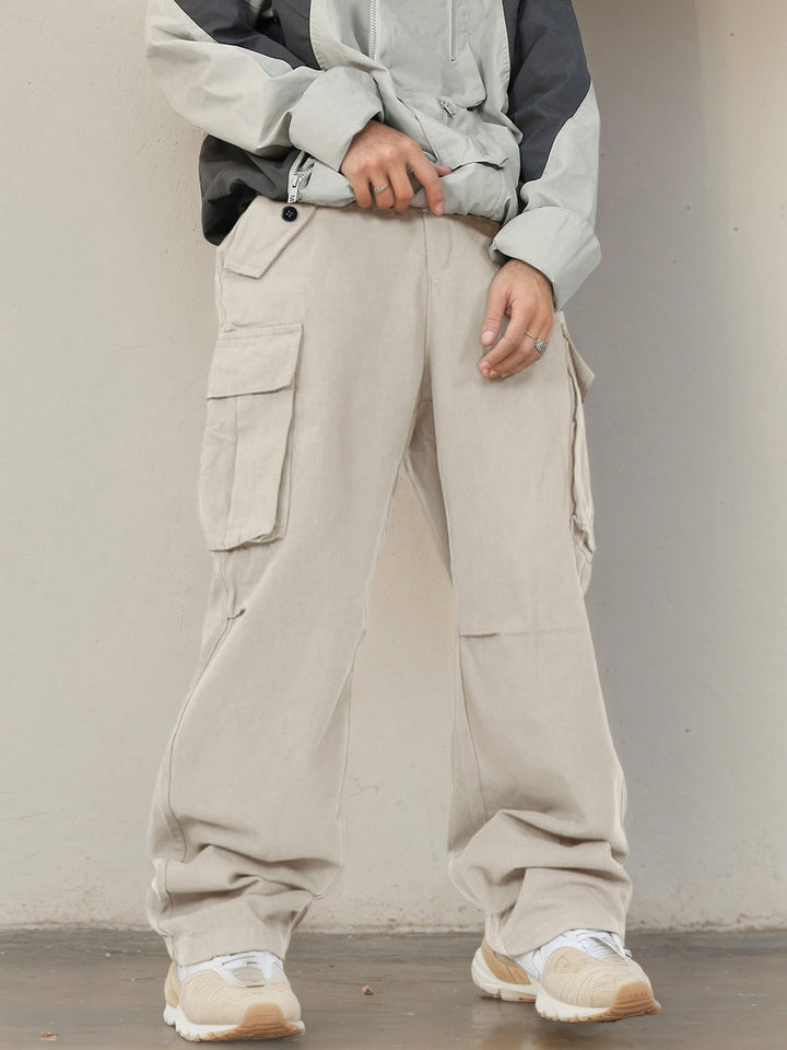 Cargo pants for women in a casual urban Lune London