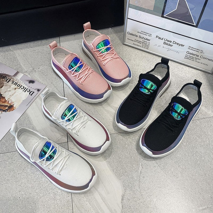 Breathable sports sneakers for women with reflective detail Lune London