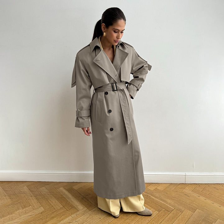 Elegant trench coat for women with wide belt and removable collar Lune London