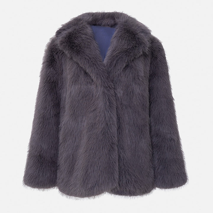 Women Plush Faux Fur Jacket with a Loose Silhouette Lune London