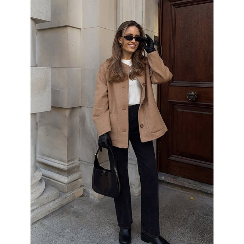 Women’s wrap jacket with a modern design and elegant details Lune London