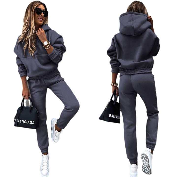 Casual women’s jogging set in soft material with high waist Lune London