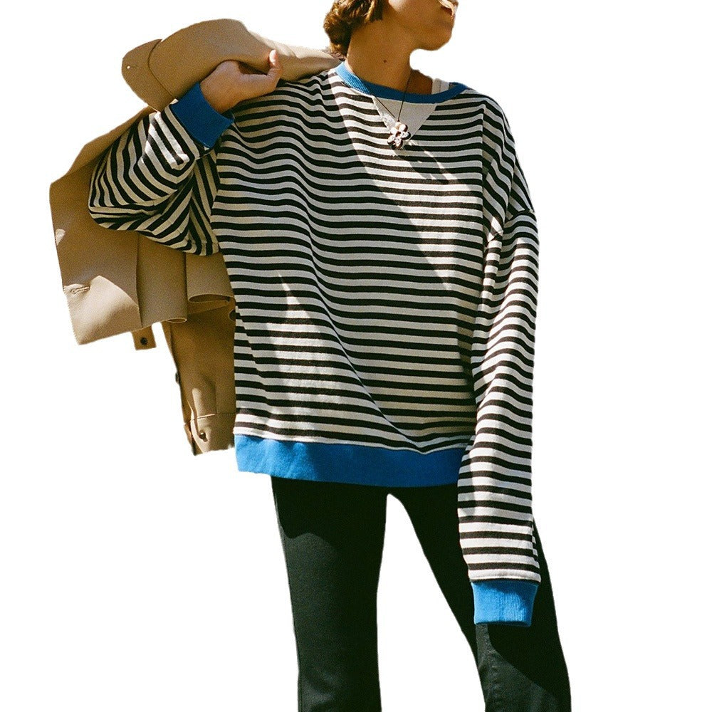 Casual sweatshirt for women with colorful striped pattern and comfortable fit Lune London