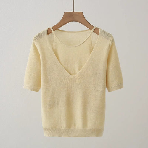 Casual V-neck knitted sweater for women with short sleeves Lune London