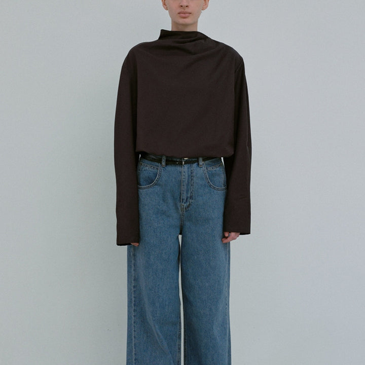 Top élégant pour femmes avec col asymétrique et manches longues Chic & Stil