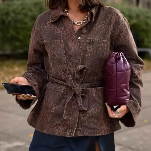 Linen blazer for women with a fitted cut and a belt Lune London