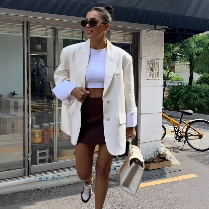 Ladies Elegant Oversized Blazer Jacket with Practical Pockets Lune London