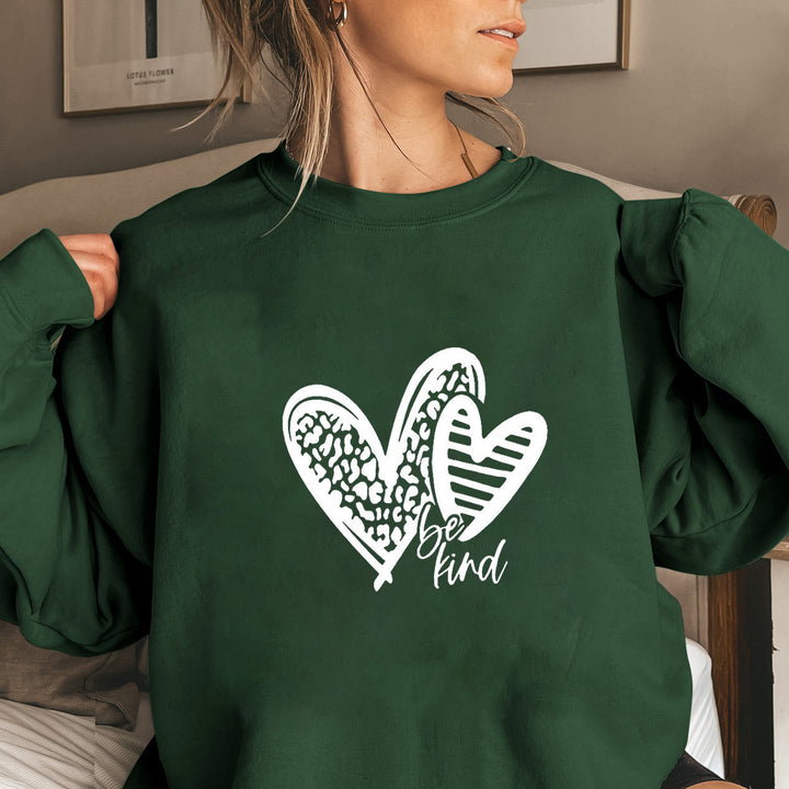 Sweat-shirt femme avec motif de cœur à la mode et coupe décontractée Chic & Stil