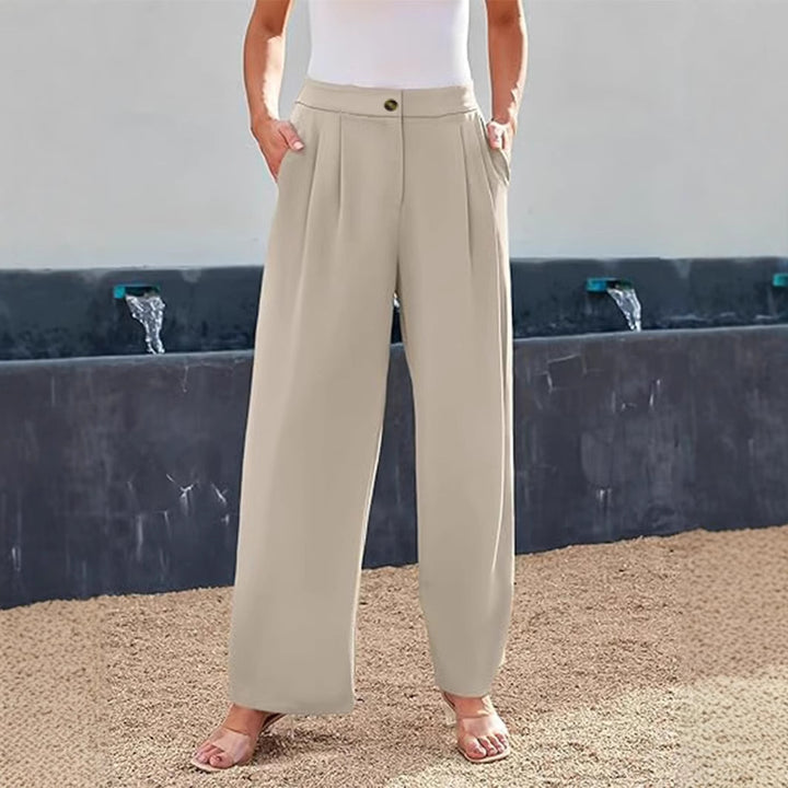 Elegant and casual high-waisted pants for women with practical pockets Lune London