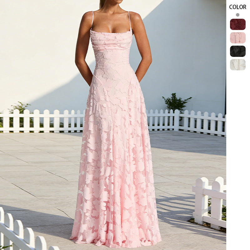 High-quality maxi dress for women with a sparkling floral pattern and elegant spaghetti straps Chic & Stil