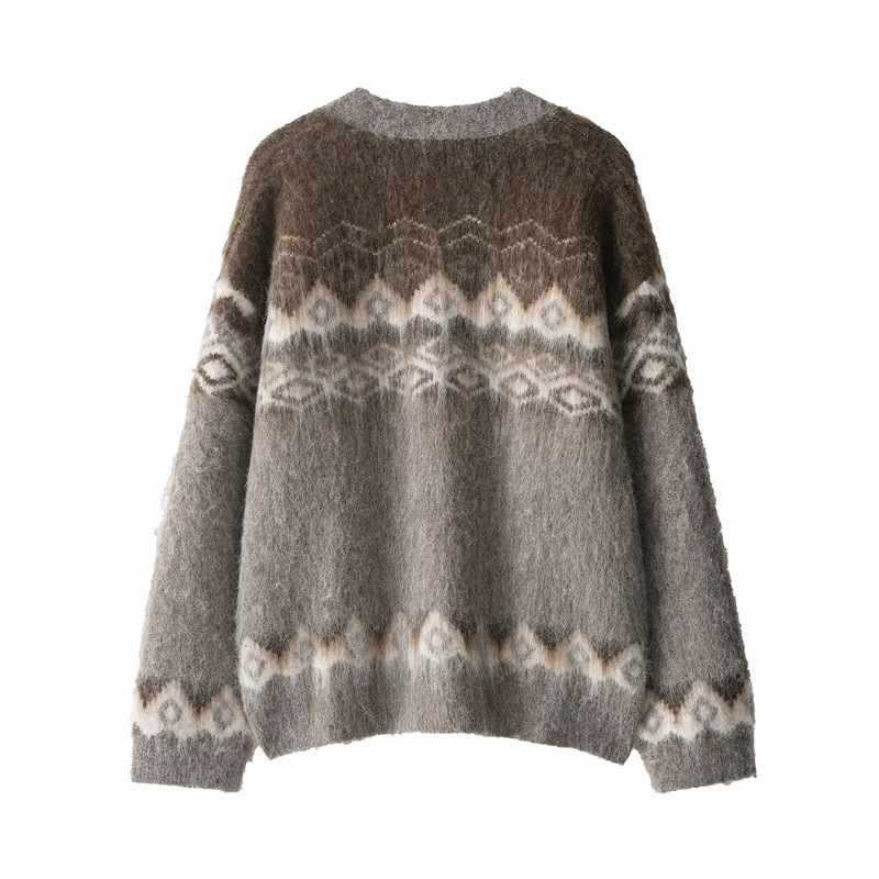 Ladies classic knit cardigan with chic and stylish graphic pattern