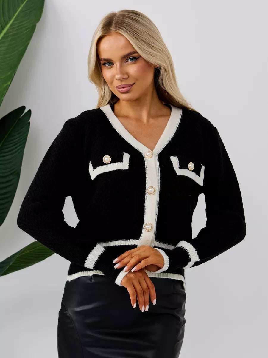 Cardigan féminin à la mode avec élégants boutons en perles et poches Chic & Stil