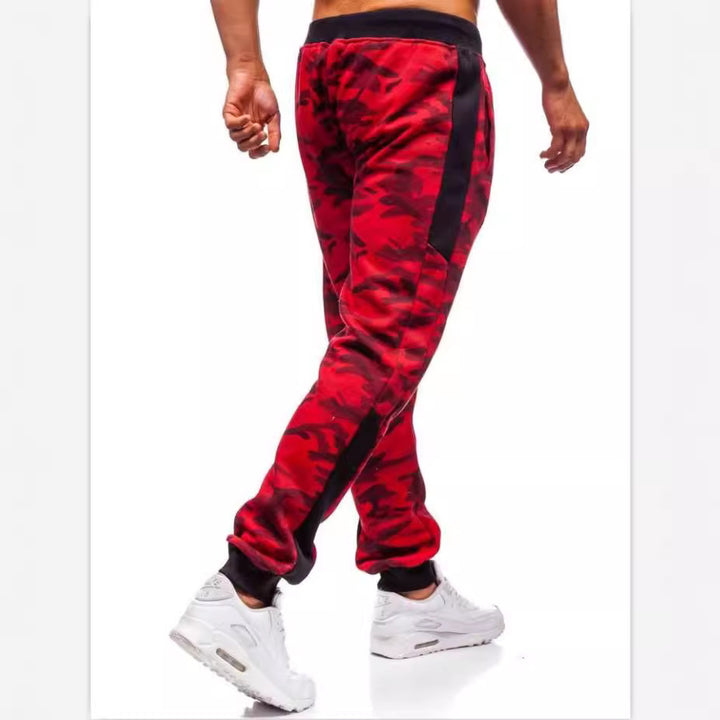 Comfortable sports pants for men with camouflage pattern and elastic waistband Lune London