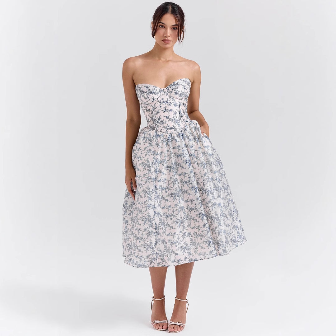 Elegant cocktail dress for women with corset top and voluminous skirt Chic & Stil