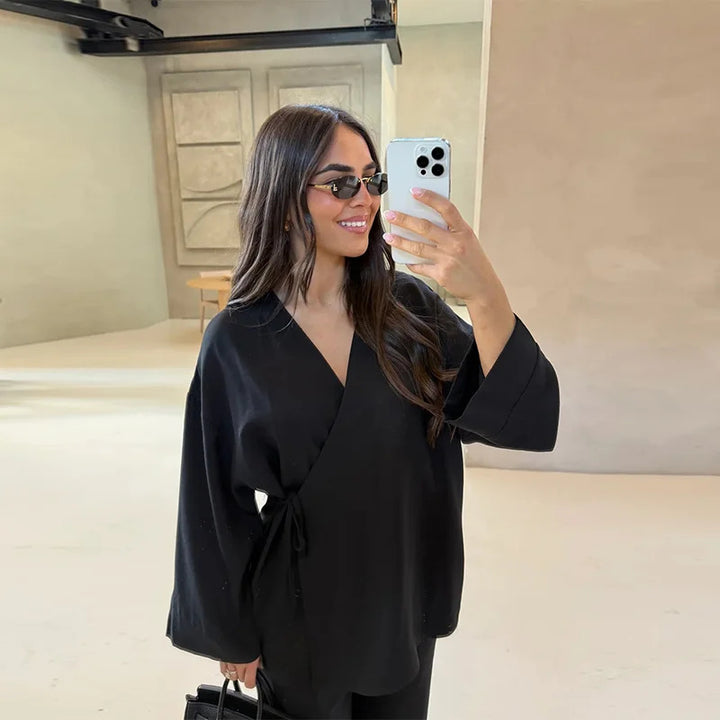Ensemble élégant et décontracté pour femmes comprenant un haut et un pantalon large Chic & Stil