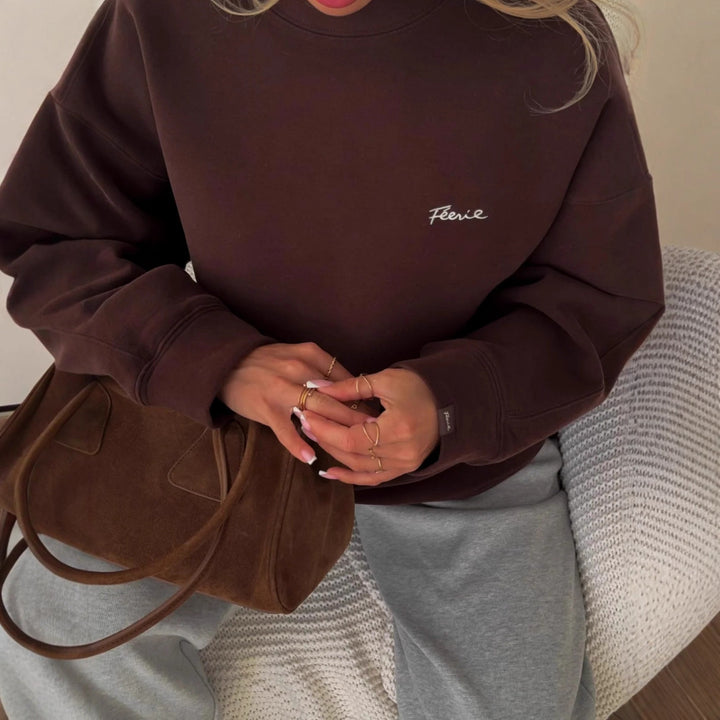 Pull décontracté surdimensionné pour femmes avec col rond et logo discret Chic & Stil