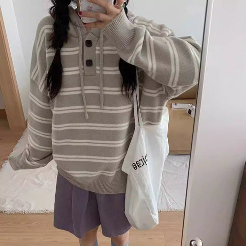 Pull en stripe décontracté pour femme avec patte de boutonnage et capuche Lune London