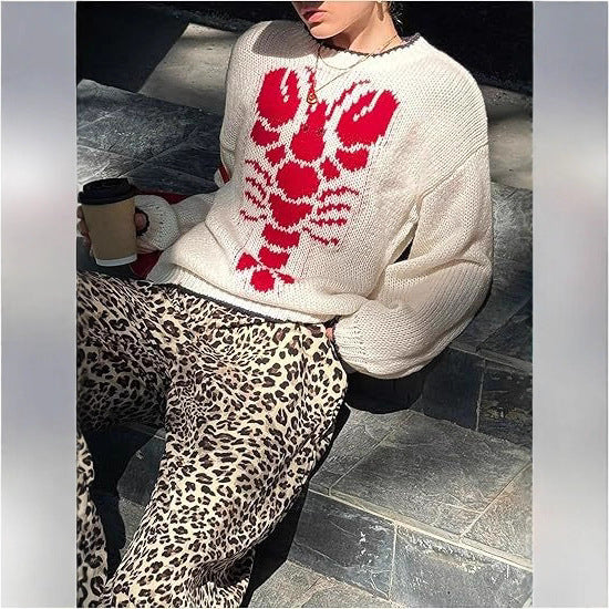 Knitted sweater for women with a unique lobster pattern and a casual cut Lune London