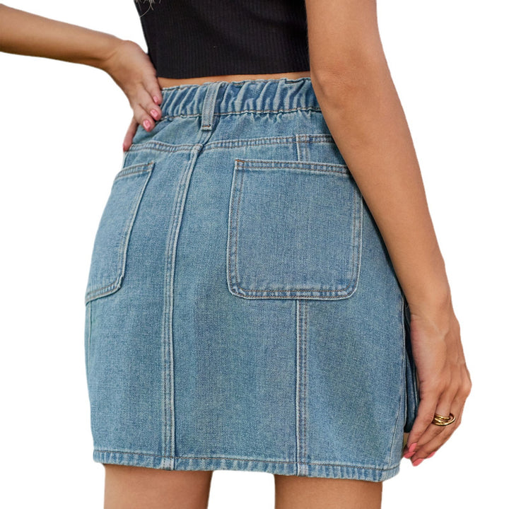 Utility skirt for women with practical pockets and modern fit Lune London