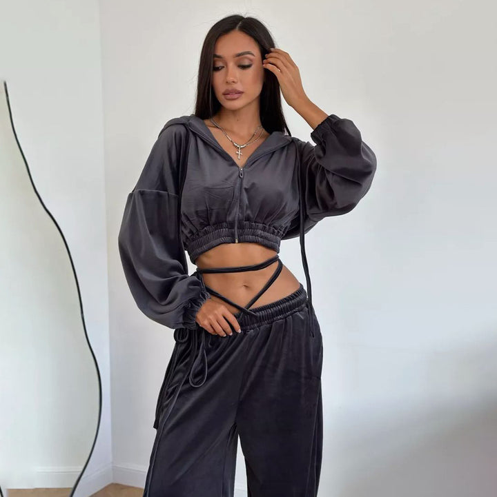 Casual tracksuit for women with hooded top and wide-leg pants Lune London