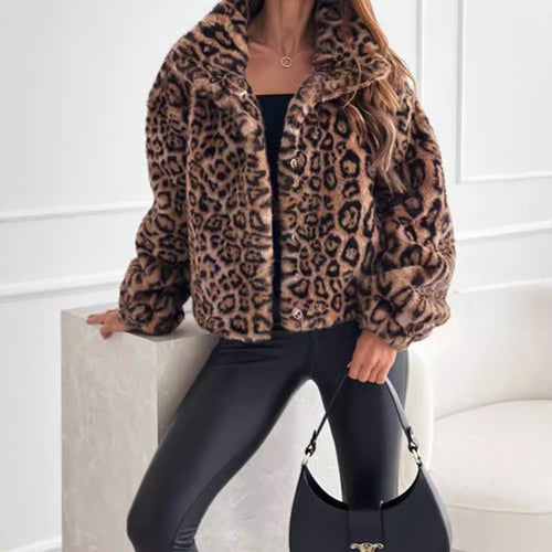 Faux fur jacket for women with a trendy leopard pattern Lune London