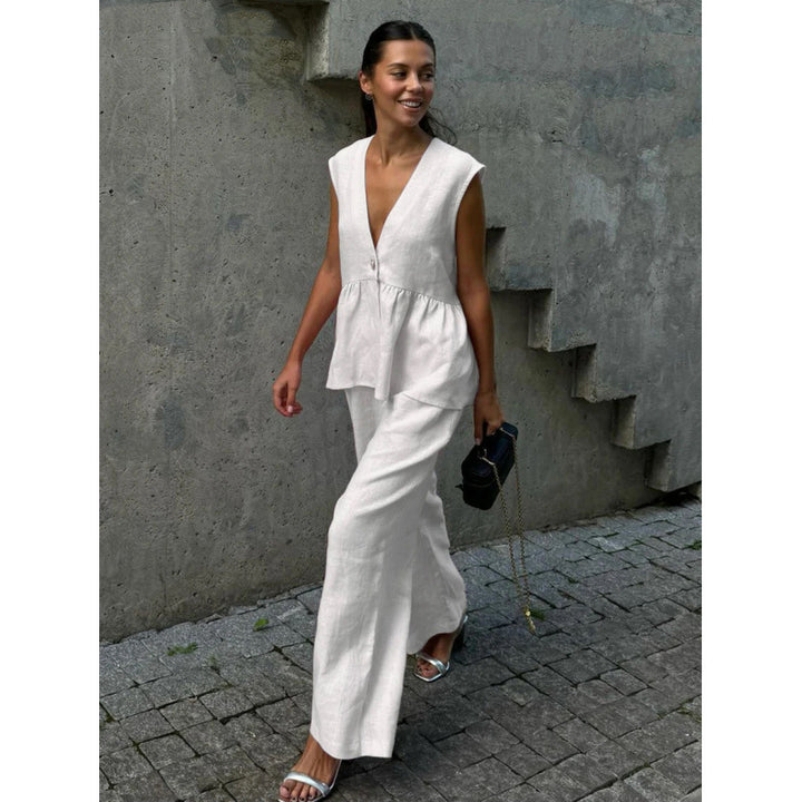 Casual linen set for women with deep V-neck and wide-leg pants Lune London