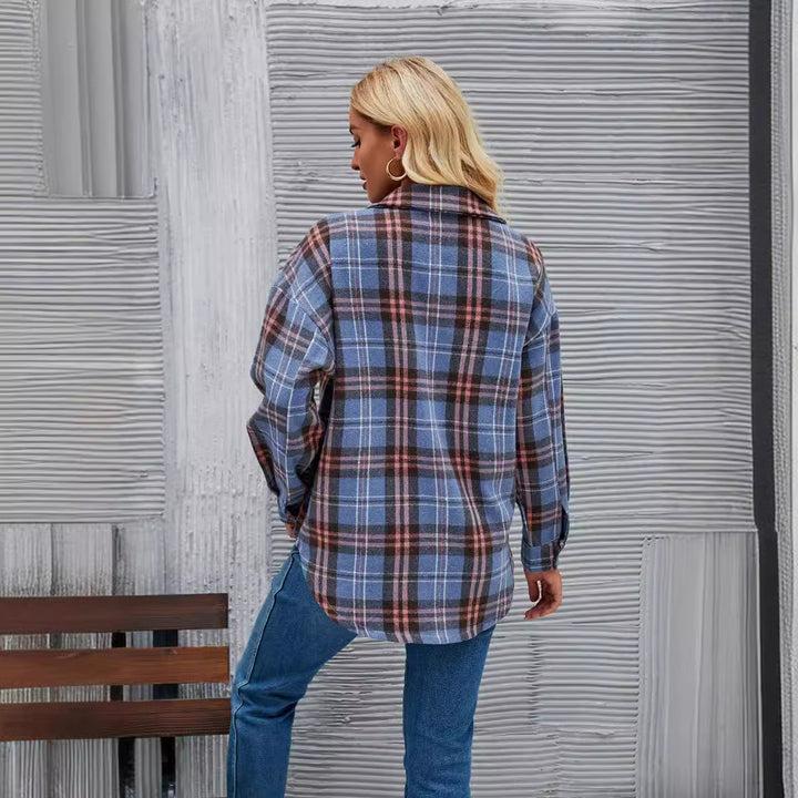 Flannel shirt for women with plaid pattern and practical pocket design Chic & Stil