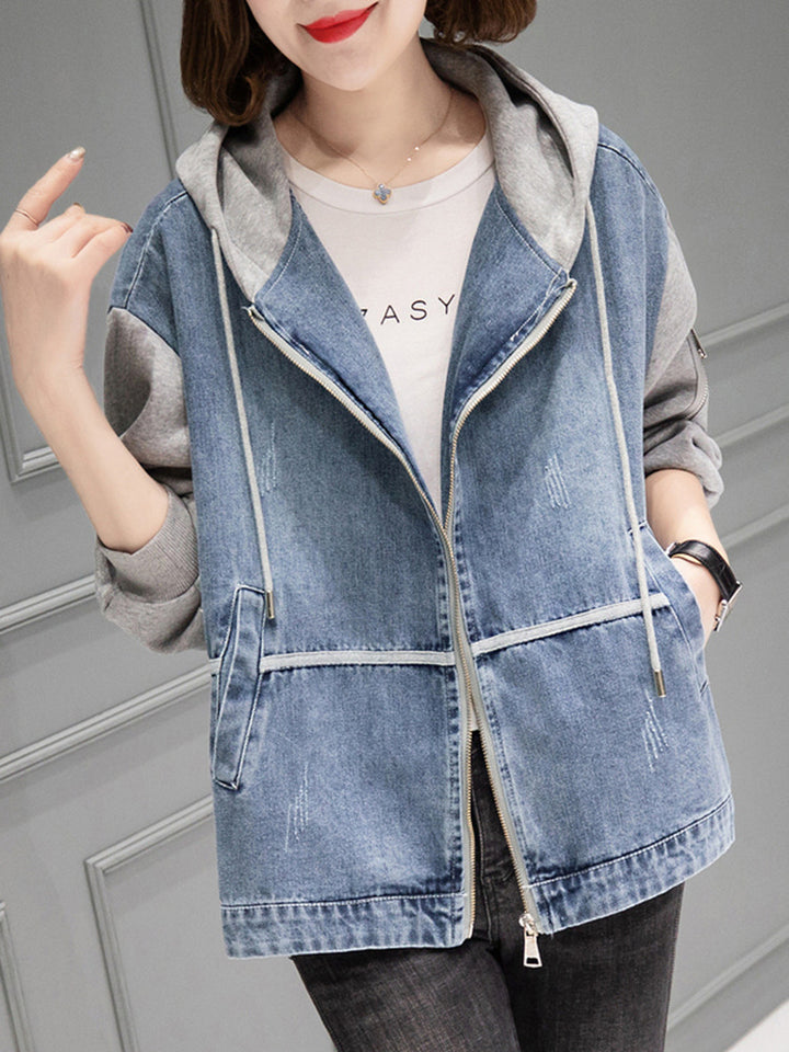 Trendy denim jacket for women with hood and casual fit Lune London
