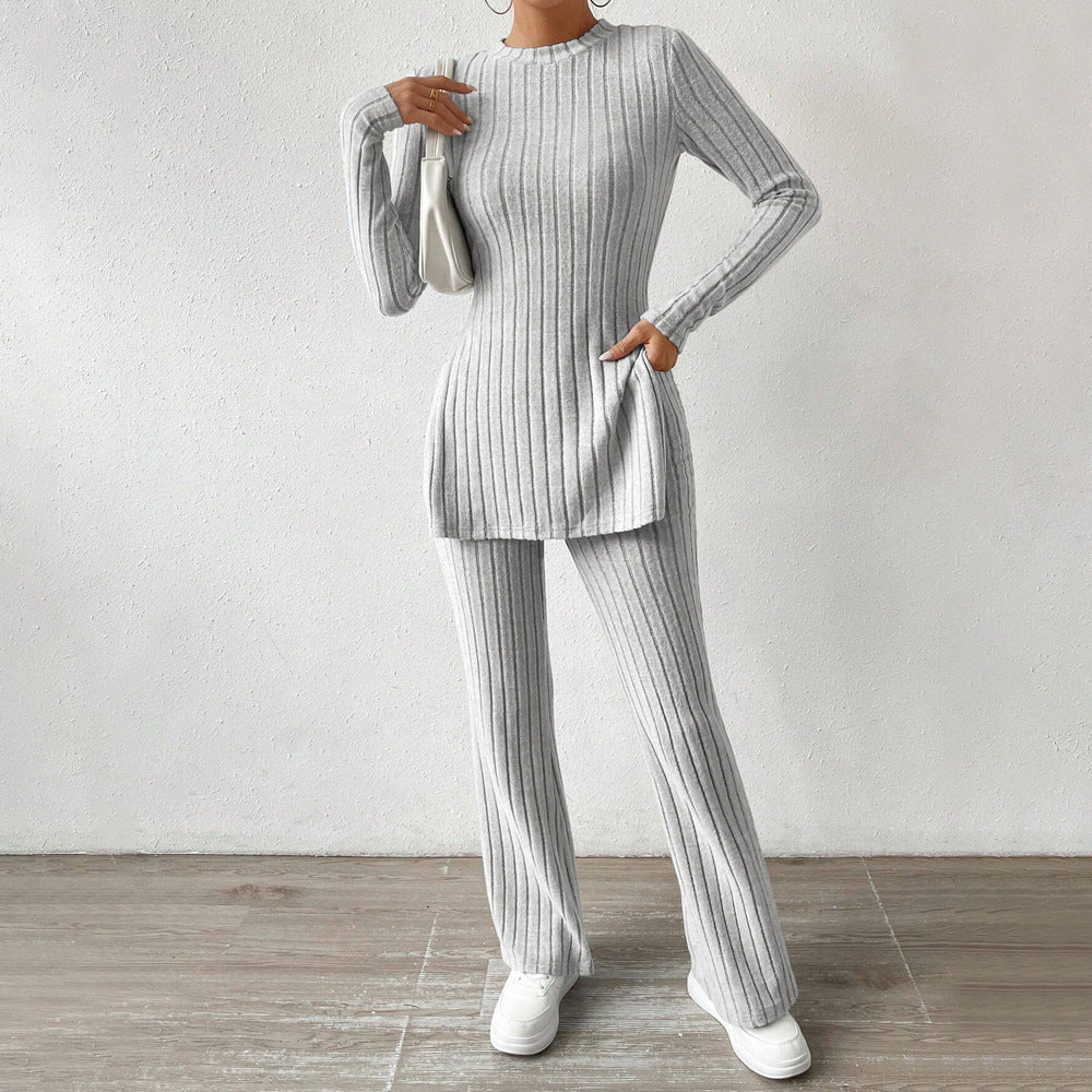 Costume tricot femme avec manches longues élégantes et coupe à la mode Chic & Stil