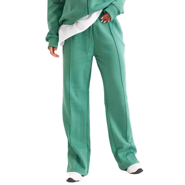 Sporty leisure pants for women with wide legs and comfortable elastic waistband Lune London