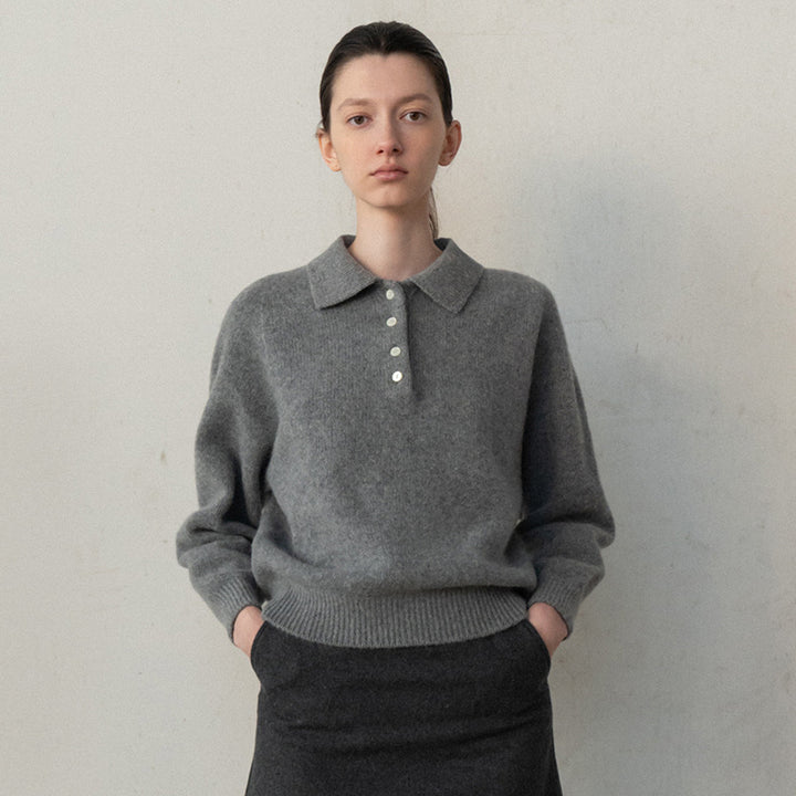 Pull décontracté pour femme avec col polo et détails de boutons élégants Chic & Stil