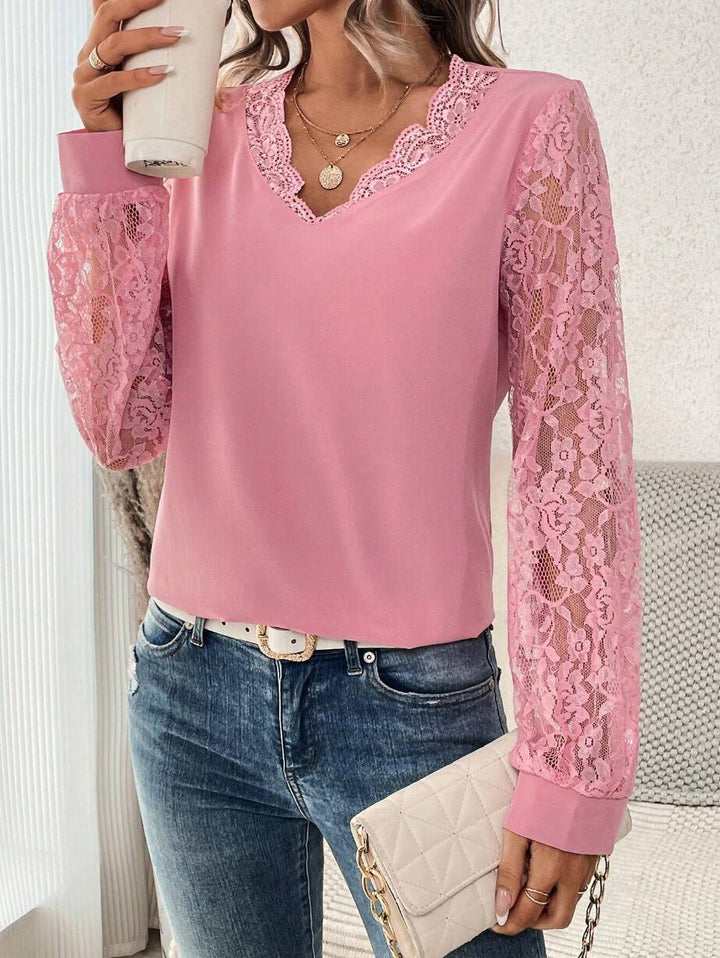 Ladies elegant top with lace details and V-neck Lune London
