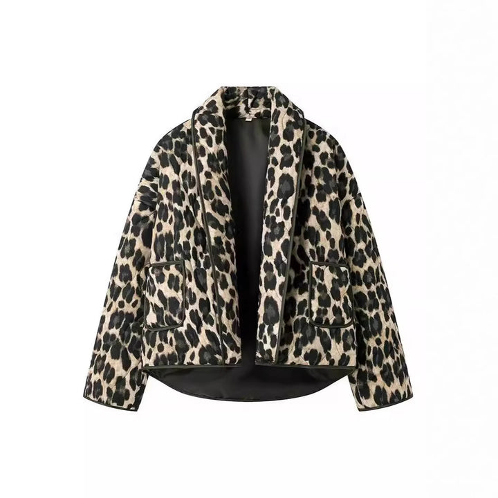 Veste matelassée tendance pour femmes avec motif léopard et poches pratiques Lune London