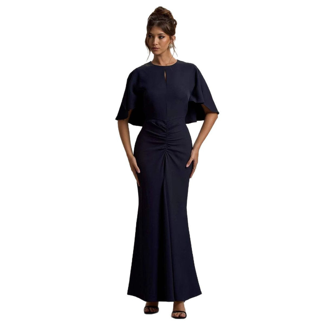 Elegant evening dress for women with a flowy cut and trendy short sleeves Chic & Stil